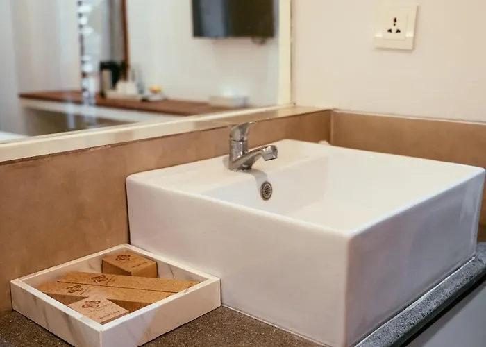 Nadi Hotel 4*