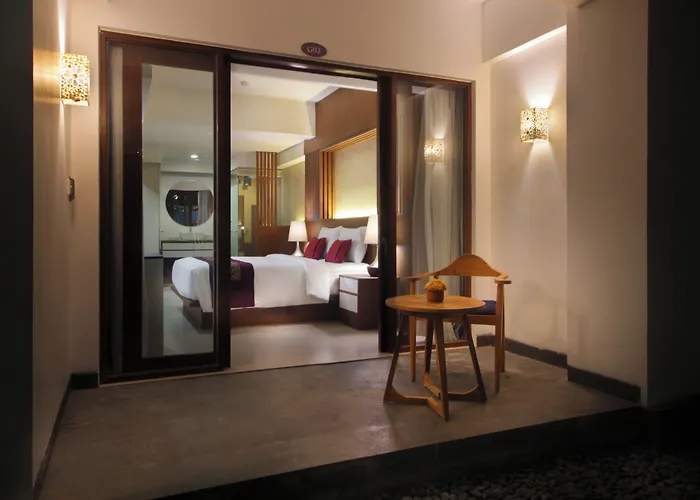Nadi Hotel 4*